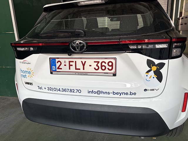 Lettrage véhicule Toyota Homenet — covering Inkonic Trooz