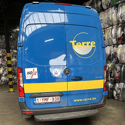 Lettrage véhicule Terre — Inkonic Herstal