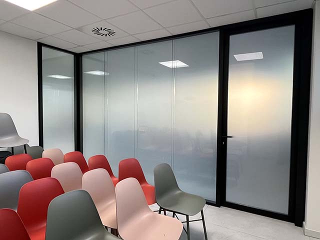 Film sablé vitrine — décoration Inkonic Bierset